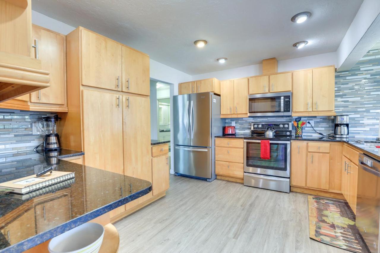 Sarasota House With Private Pool - 4 Mi To Beach! Exterior photo