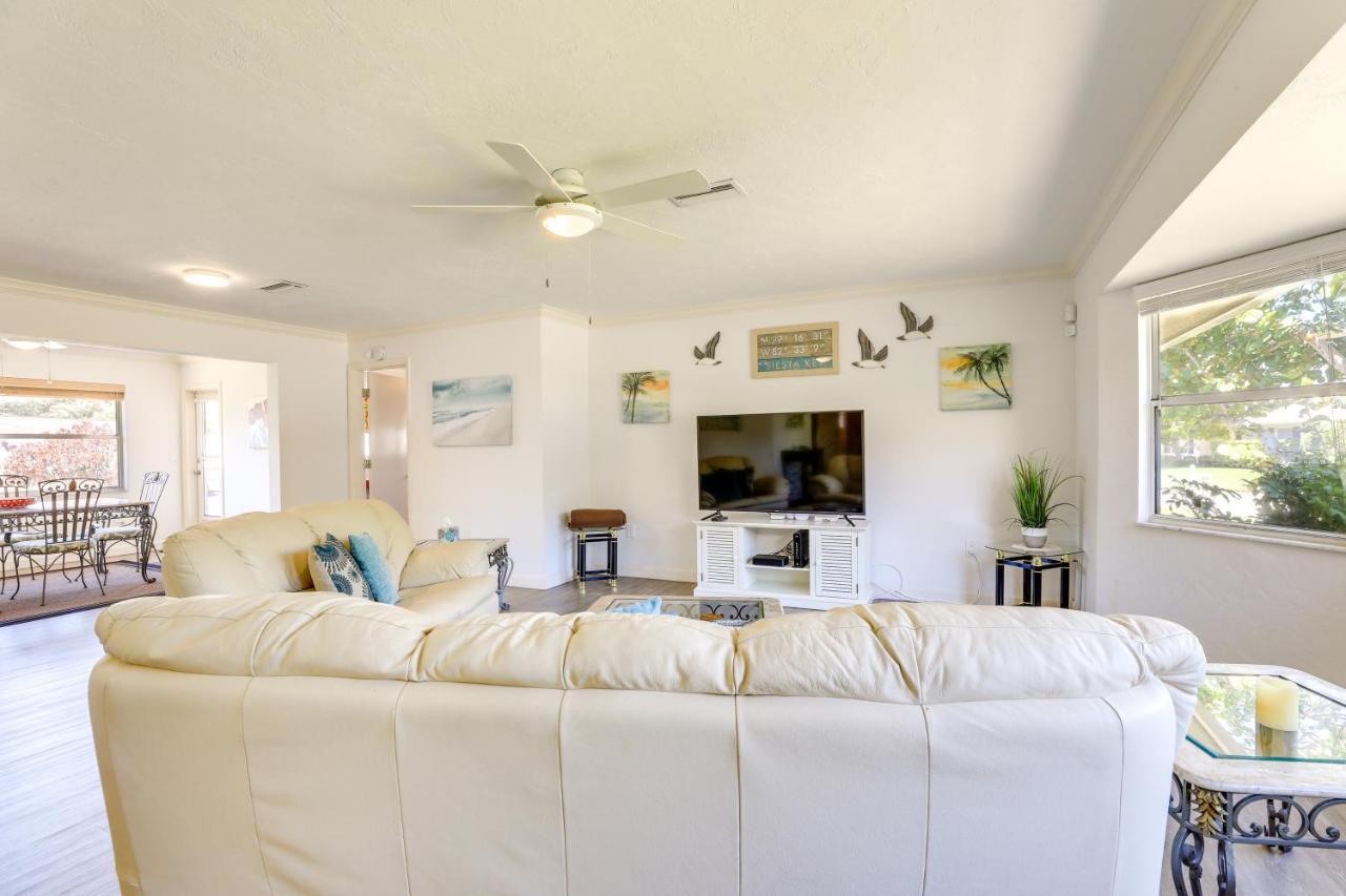 Sarasota House With Private Pool - 4 Mi To Beach! Exterior photo